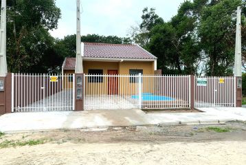 REF 249 - Casa Balneário Perequê